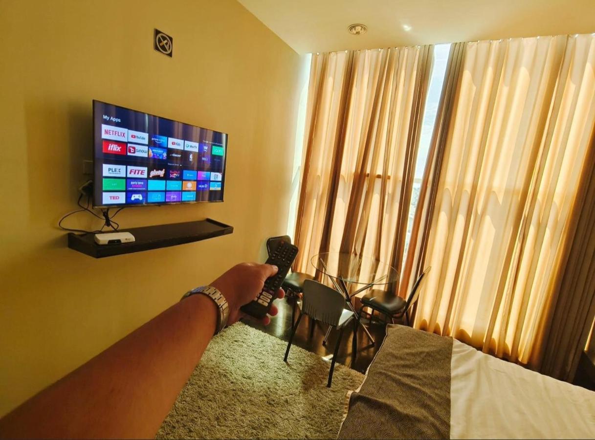 Greenwindows Hotel Davao Zewnętrze zdjęcie